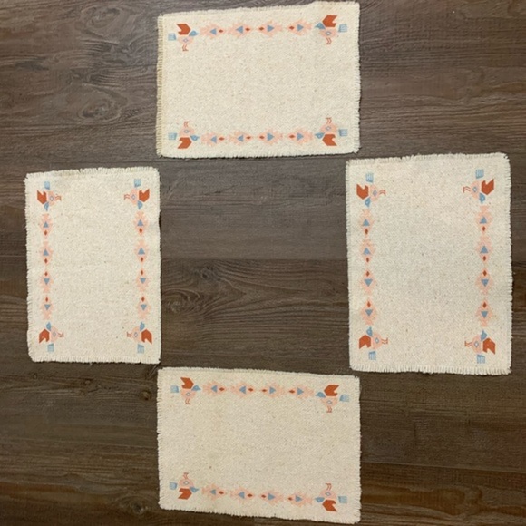 Please Mats Cream and Orange - Picture 1 of 7